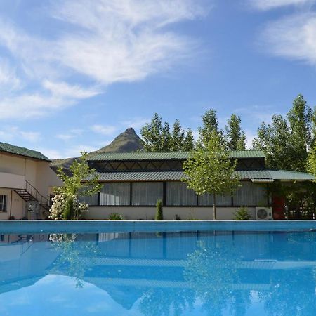 Crossway Camping Yeghegnadzor Eksteriør bilde