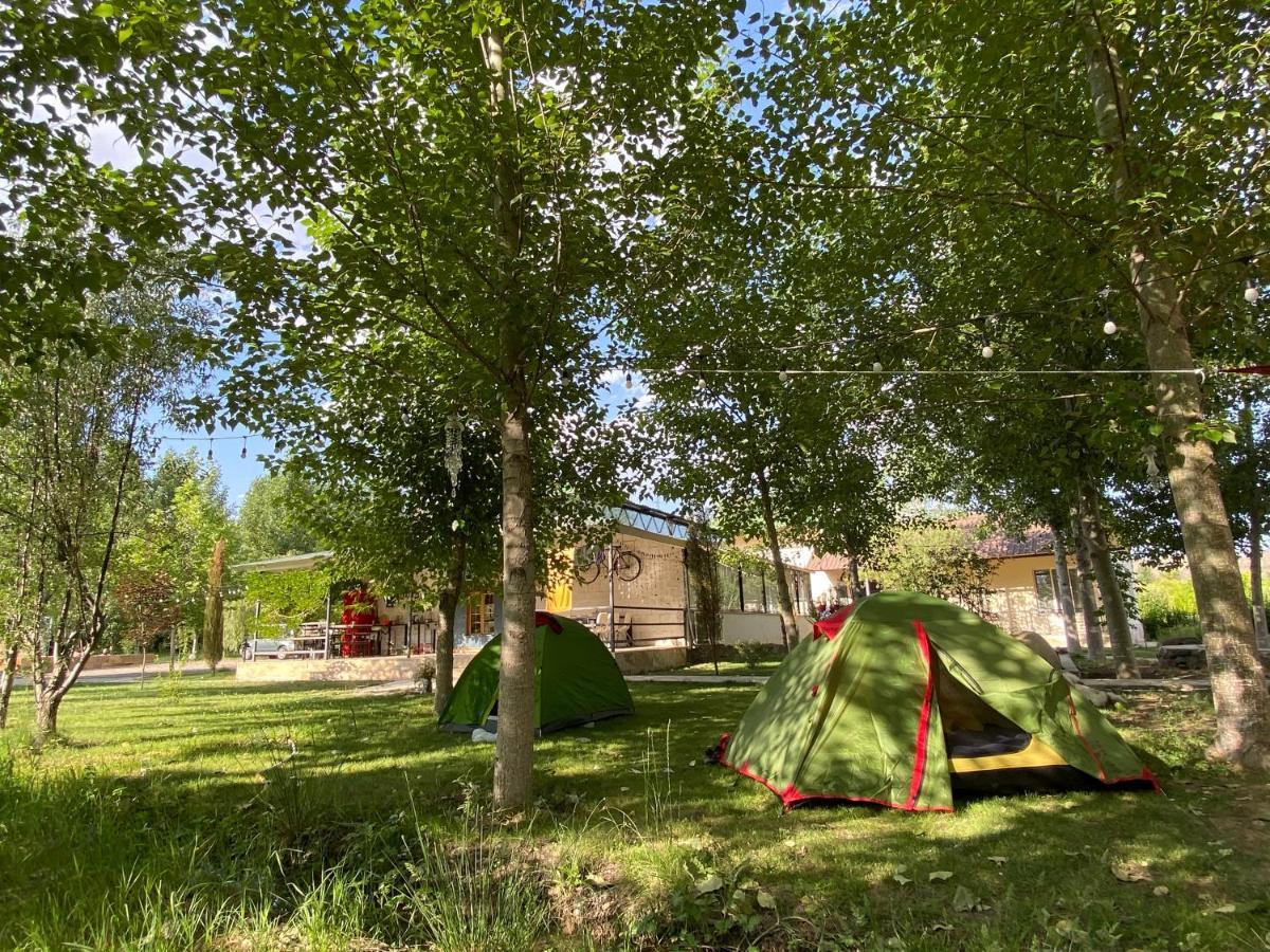 Crossway Camping Yeghegnadzor Eksteriør bilde