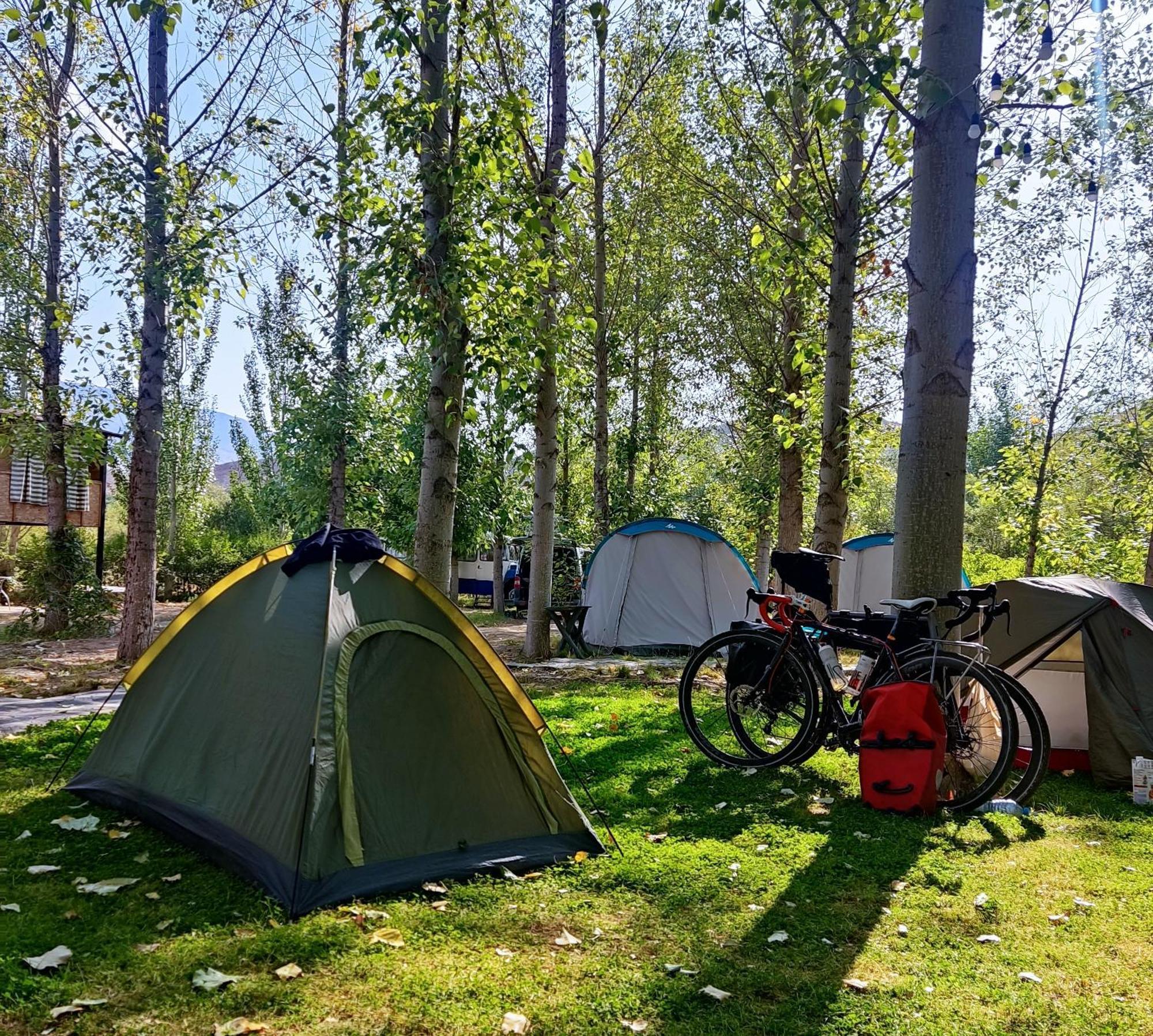 Crossway Camping Yeghegnadzor Eksteriør bilde